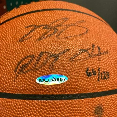 Леброн Джеймс е Новак на годината 2004 Подписа баскетболен договор с UDA Upper Deck COA - Баскетболни топки